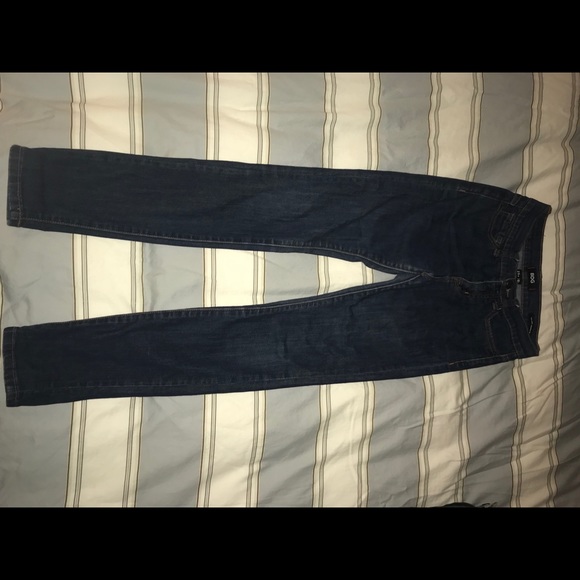 BDG Jeans. - Picture 2 of 4